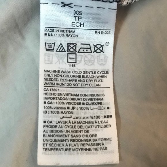 Old Navy Floral Top, XS - Picture 5 of 5